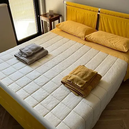 Loft 33 Bed & Breakfast