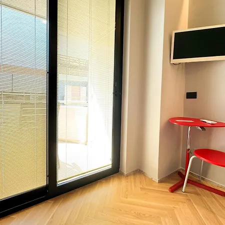 Loft 33 Bed & Breakfast